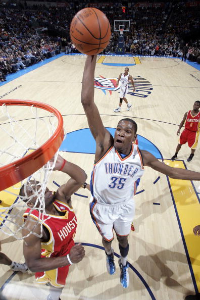 虽然詹姆斯 虽然詹姆斯